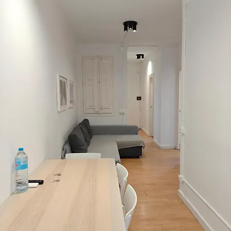 Appartamento Cozy In Gracia Barcellona